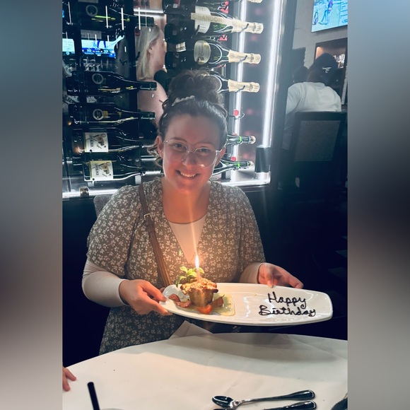 Meet your Posher, Haley - Picture 2 of 4